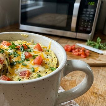Featured mobile: A receita de omelete de 1 minuto que eu faço todos os dias no micro-ondas