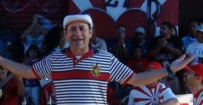 Chapinha abre as portas de casa para a roda Quintal de Bamba