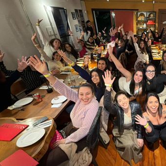 Featured mobile: De um vídeo no TikTok a uma comunidade com 3 mil mulheres: como o Wellness Girls Club está criando novas amizades