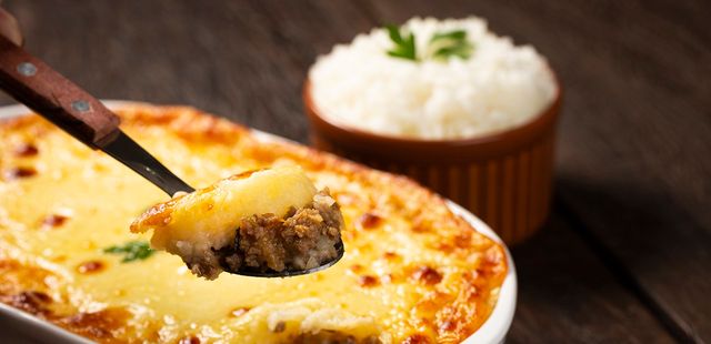 Escondidinho de carne moída com purê cremoso