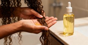 Se você tem pontas sempre ressecadas experimente este método com aloe vera