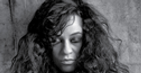 Tulipa Ruiz faz show com a cantora cubana Yusa