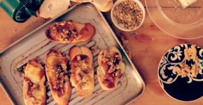 Para receber os amigos: aprenda a fazer Bruschetta de Gorgonzola e Nozes