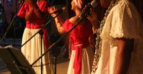 Festa Obá comemora 1 ano com samba de roda da Nega Duda