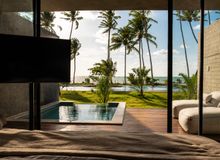 Featured side: Praia do Patacho ganha hotel boutique pé na areia focado no público adulto