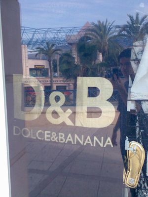 Falsificações de marcas famosas