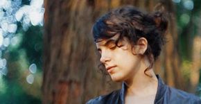 Céu se apresenta de graça no Teatro da Vila