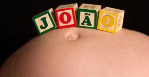Portugal divulga lista de nomes proibidos para bebês