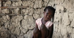 Gâmbia anuncia proibição da mutilação genital feminina