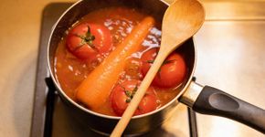 A receita do molho de tomate caseiro que tira a acidez de forma natural