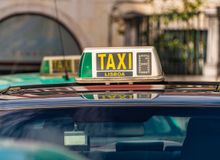 Featured side: Lisboa passa a ter táxis com preço fixo a partir do aeroporto