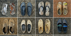 Fotógrafa clica sapatos de africanos que caminharam um mês para escapar de guerra