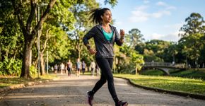 Caminhar em vez de ir para a academia ajuda muito, mas só vale a pena se a caminhada durar pelo menos 30 minutos consecutivos, sem interrupções e a uma velocidade de 5 km/h