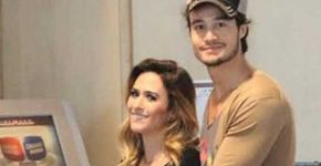 Tatá Werneck é clicada ‘grávida’ ao lado de Tiago Iorc