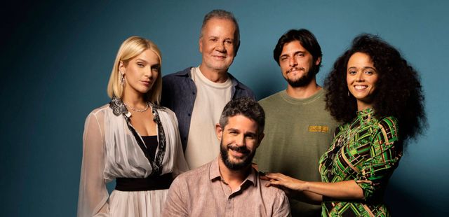 Espetáculo ‘Baixa Sociedade’