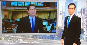 Evaristo Costa e Cesar Tralli usam roupas iguais e brincam