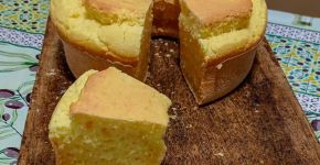 Bolo de pão de queijo: aprenda a fazer essa receita fofinha e fácil para o lanche da tarde