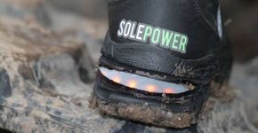 Botas inteligentes produzem eletricidade e funcionam como GPS