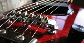 Guitar Parade invade o centro para comemorar 30 anos de RiR