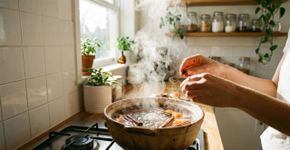 Para que serve colocar canela em pau na cozinha e como usar para aliviar o ambiente