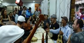 Roda de samba celebra o aniversário de Tinhorão