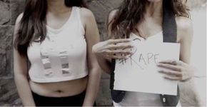 Jovens indianas compartilham vídeo de rap contra o estupro
