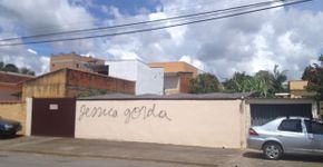 Jornalista chamada de gorda vai transformar insulto em graffiti