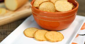 Faça em casa: provolone desidratado no micro-ondas
