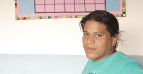 Horta comunitária é cultivada por moradores de rua