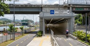 O túnel para pedestres e bicicletas sob o Canal do Panamá, que estava prestes a ser aprovado em março de 2026, ainda está na mesa e promete algo que antes parecia quase impossível: atravessar uma das principais barreiras ao comércio global a pé, sem carros, sem engarrafamentos e sem depender de pontes