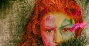 A câmera fotográfica é a ferramenta de Tina Gomes contra a depressão e a perda de sua filha; conheça sua história