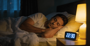 Dormir mais cedo em vez de acordar tarde melhora muito a disposição ao longo do dia, mas só funciona se o sono começar antes das 23h e durar pelo menos 7 horas seguidas