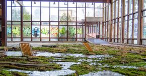 Resort abandonado é “ocupado” pela arte e pela natureza