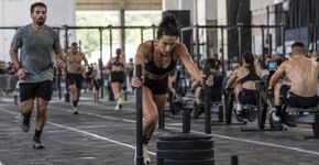 Nem corrida, nem crossfit: entenda o Hyrox, treino que virou tendência nas academias pelo mundo