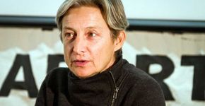 Judith Butler é xingada e agredida em aeroporto de São Paulo