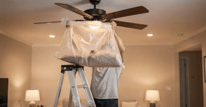 Como limpar as pás do ventilador com um saco plástico sem espalhar poeira pela casa