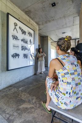Christa Dee, executiva de comunicação e imprensa da Goodman Gallery, explicou sobre as obras