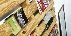 Cafeteria oferece ‘troca-livros’ gratuito e permanente