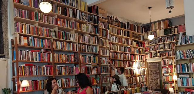 Livraria Ponta de Lança