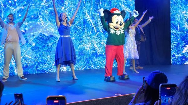 Musical ao estilo Broadway apresentou o que fazer nos parques da Disney em cada época do ano