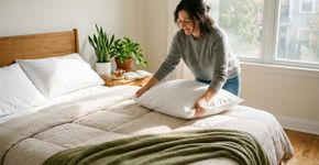 A fronha da cama não deve ser trocada de quinze em quinze dias ou a cada mês: este é o tempo ideal para fazer a sua troca