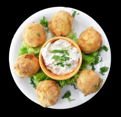 O Bar do Adão e os bolinhos empanados de camarão com catupiry são estrealas do GastroMusic