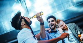 O que acontece quando consumimos bebida alcoólica? Como eliminar?