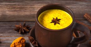 3 receitas de chá de cúrcuma e os benefícios para a saúde