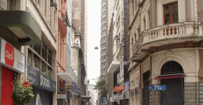 Outlets de grandes marcas na Rua São Bento