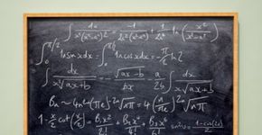 Videoaulas de matemática da Khan Academy ajudam você a se preparar para o Enem e vestibular