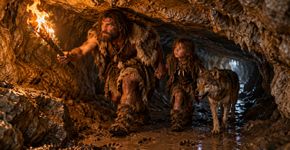 Há 14.400 anos, cinco pessoas e um canídeo entraram em uma caverna italiana usando galhos de pinheiro como iluminação