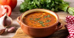 8 receitas de sopas e cremes ricos em fibras para o jantar