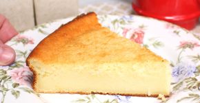 Bolo cremoso de queijo: receita fácil com textura irresistível