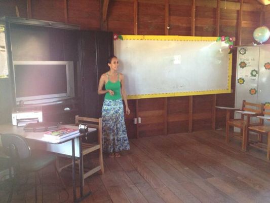 As aulas são feitas no sistema de ensino à distância e têm acompanhamento presencial de um professor. (Gabriela Rassy)